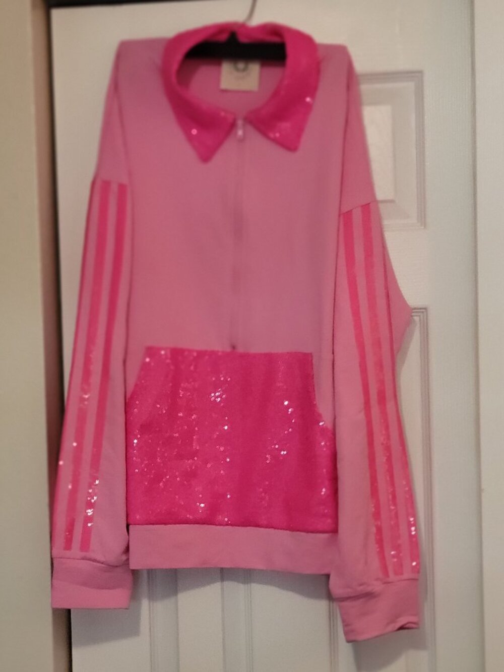 New Fantastic Fawn Sequined pull over